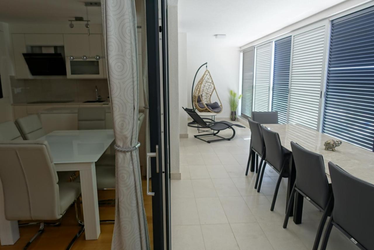 Euphoria Luxury Apartment Split Exterior photo
